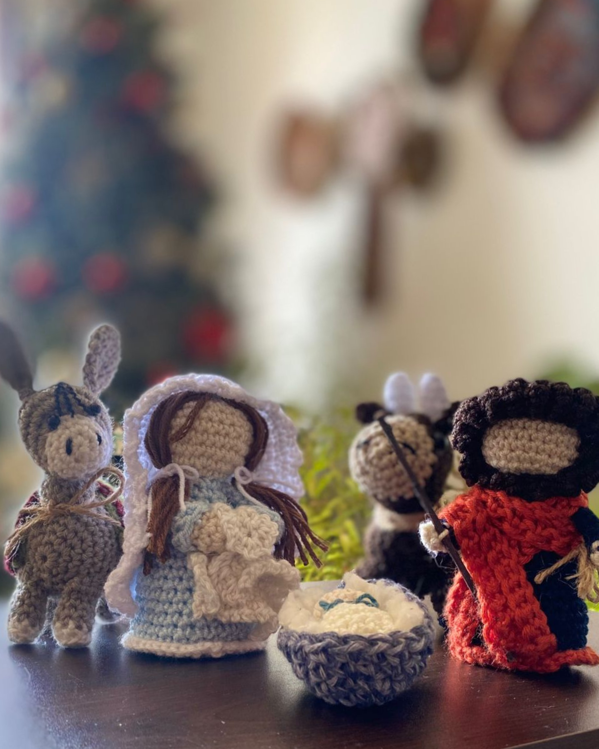 Detalle del nacimiento tejido a crochet con materiales hipoalergénicos