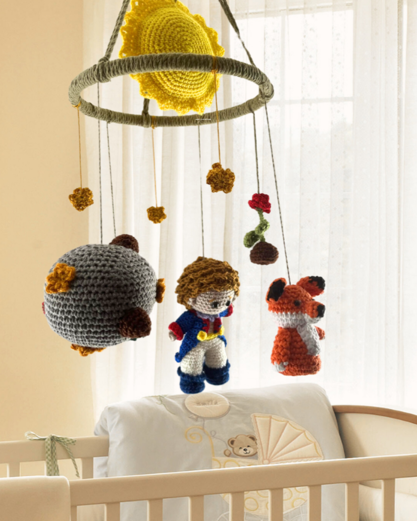 Móvil de el Principito, tejido en crochet, para decoración infantil. No incluye soporte para colgar.