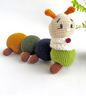 Olivia la oruga de 30cm, multicolor, tejida en crochet