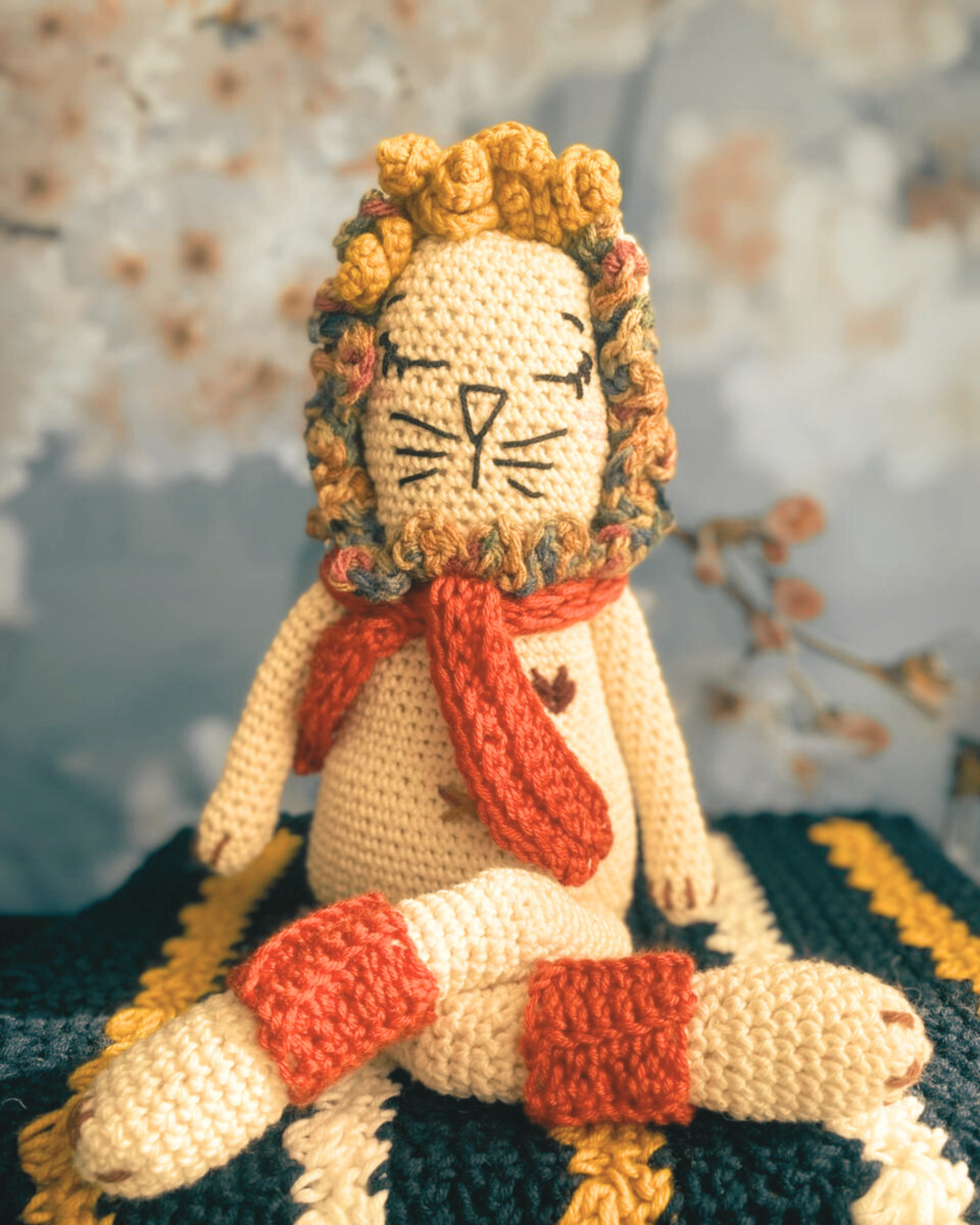 Muñeco de apego Evaristo León , tejido a crochet, 30cm, algodón